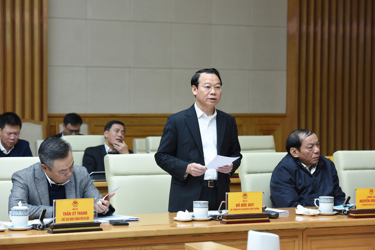 Bộ trưởng Tài nguyên và Môi trường Đỗ Đức Duy phát biểu..