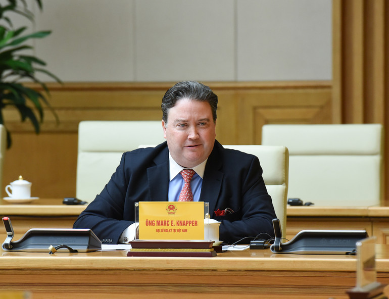 Đại sứ Hoa Kỳ tại Việt Nam Marc Knapper phát biểu tại buổi tiếp.