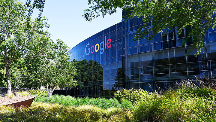 Trụ sở Tập đoàn công nghệ Google tại Mỹ. Ảnh: CNN Trụ sở Tập đoàn công nghệ Google tại Mỹ. Ảnh: CNN