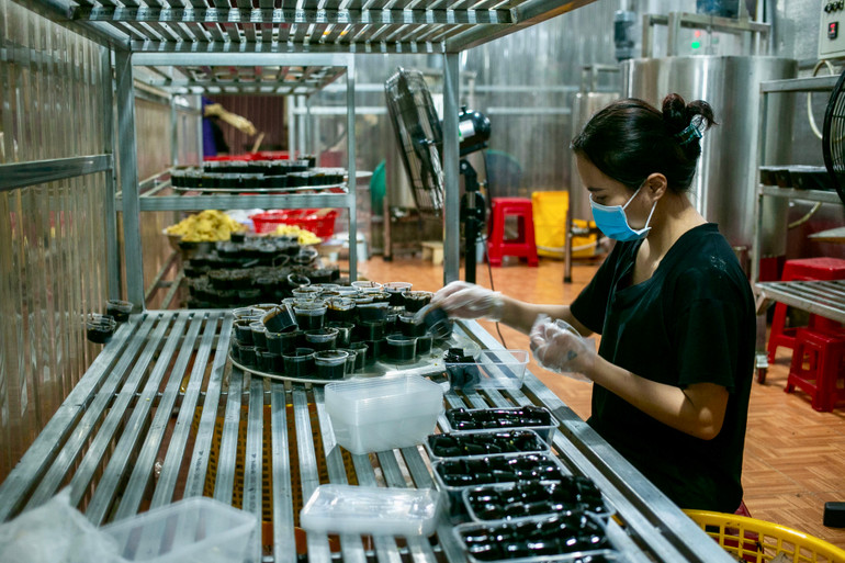 Quy trình làm ra món thạch đen Cao Bằng. Quy trình làm ra món thạch đen Cao Bằng.