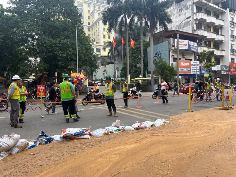 Các công nhân của MRB có mặt tại điểm phát sinh sự cố.