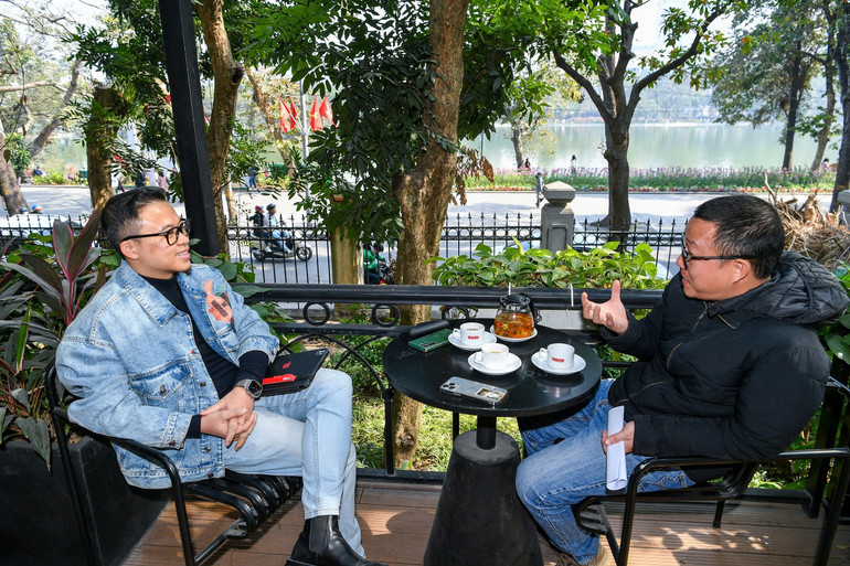 Theo đạo diễn Đặng Lê Minh Trí, đến với Hòa nhạc Ánh sáng, người xem sẽ được thưởng thức một bữa tiệc âm nhạc đặc sắc.