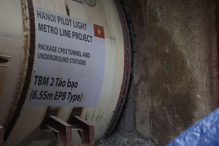 Theo kế hoạch, tổng thời gian từ khi bắt đầu khoan máy TBM đầu tiên cho đến khi kết thúc máy TBM số 2 là 16 tháng. Theo kế hoạch, tổng thời gian từ khi bắt đầu khoan máy TBM đầu tiên cho đến khi kết thúc máy TBM số 2 là 16 tháng.