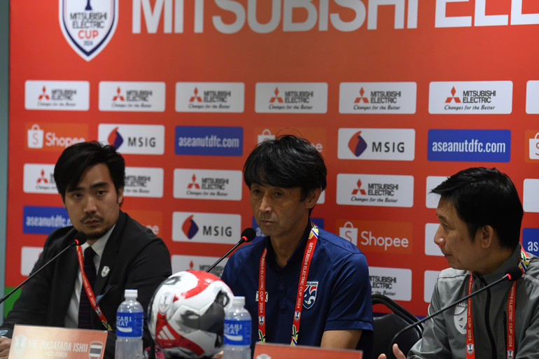 Tại buổi họp báo sau trận Chung kết lượt về ASEAN Cup 2024, HLV đội tuyển Thái Lan, ông Ishii Masatada thừa nhận các cầu thủ Việt Nam đã chơi tốt hơn và xứng đáng với chức vô địch.
