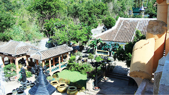 Lâu đài lốp xe.