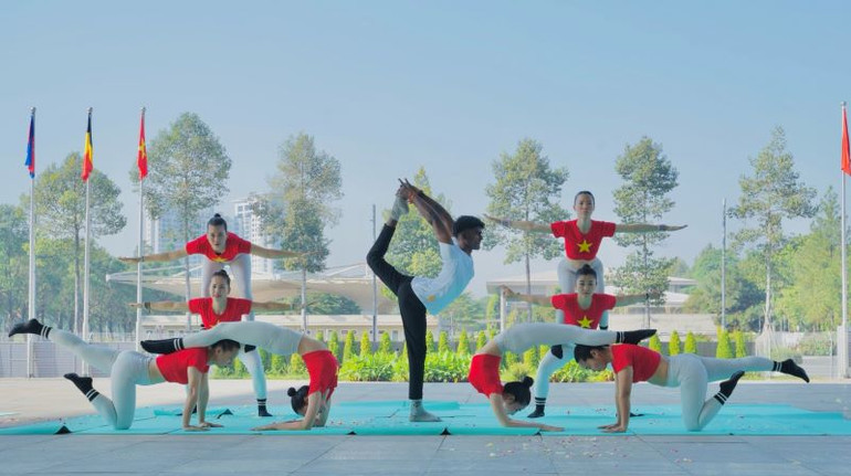 Một tiết mục Yoga trình diễn tại liên hoan.