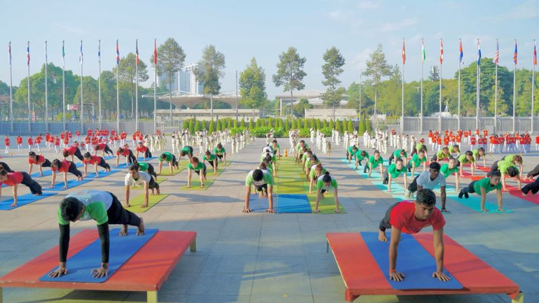 Tiết mục Yoga của của các Câu lạc bộ tại liên hoan.