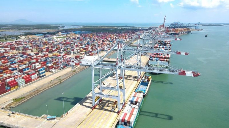 Với lợi thế cảng biển Bà Rịa-Vũng Tàu thu hút đầu tư tăng mạnh so với cùng kỳ.