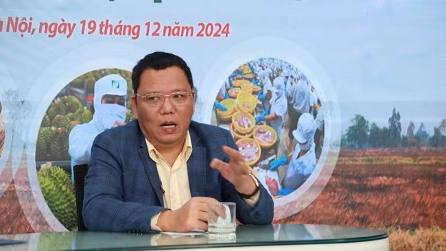 Ông Ngô Xuân Nam, Phó Giám đốc Văn phòng SPS khẳng định: Trong năm 2024 các thị trường đưa ra 1.029 thông báo về an toàn thực phẩm, bình quân 1 ngày văn phòng SPS phải ra 3 thông báo, có thông báo ra hàng trăm trang.