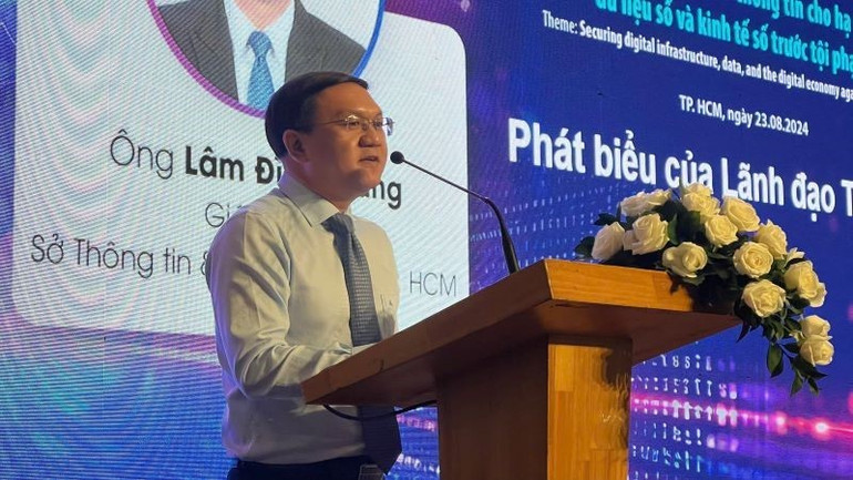 Ông Lâm Đình Thắng, Giám đốc Sở Thông tin và Truyền thông Thành phố Hồ Chí Minh phát biểu.