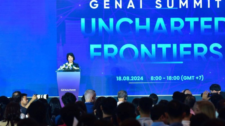 Thứ trưởng Kế hoạch và Đầu tư Nguyễn Thị Bích Ngọc phát biểu khai mạc Hội nghị.