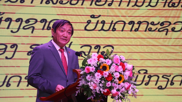 Đại sứ Nguyễn Bá Hùng phát biểu tại buổi chiêu đãi. Ảnh: Hải Tiến