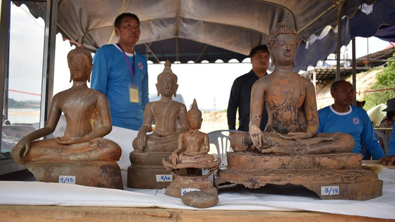Các pho tượng Phật hầu hết được làm bằng đồng. (Ảnh: Báo Pasaxon)