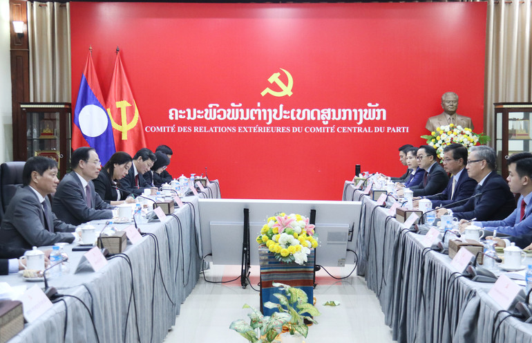 Quang cảnh Hội đàm giữa hai Ban Đối ngoại Trung ương của hai Đảng. (Ảnh: Trịnh Dũng) Quang cảnh Hội đàm giữa hai Ban Đối ngoại Trung ương của hai Đảng. (Ảnh: Trịnh Dũng)