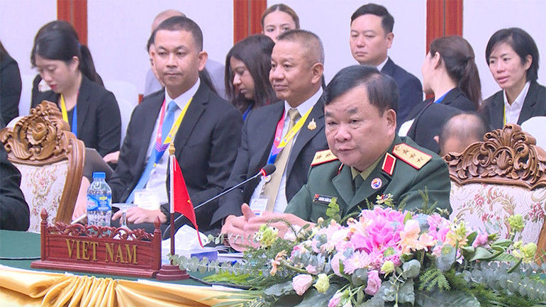 Thượng tướng Hoàng Xuân Chiến, Trưởng ADSOM Việt Nam phát biểu tại Hội nghị. (Ảnh: TRỊNH DŨNG)