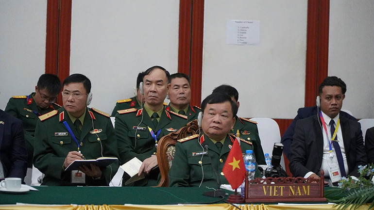 Thượng tướng Hoàng Xuân Chiến dẫn đầu Đoàn đại biểu Bộ Quốc phòng Việt Nam tham dự hội nghị. Ảnh: Trịnh Dũng