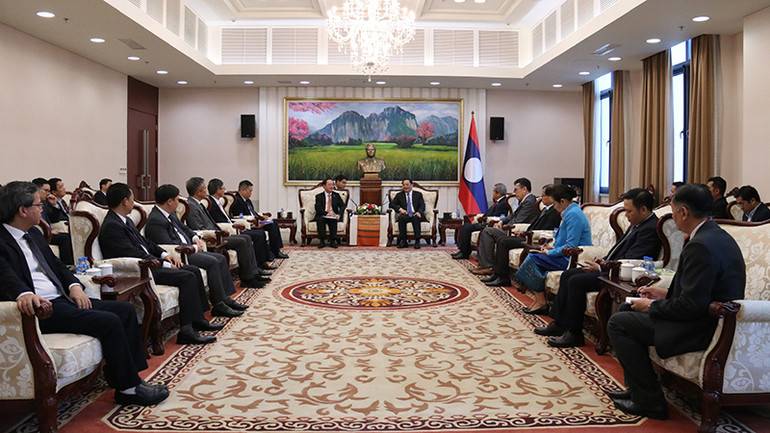 Đoàn đại biểu Bộ Khoa học và Công nghệ tiếp kiến Thủ tướng Lào Sonexay Siphandone.