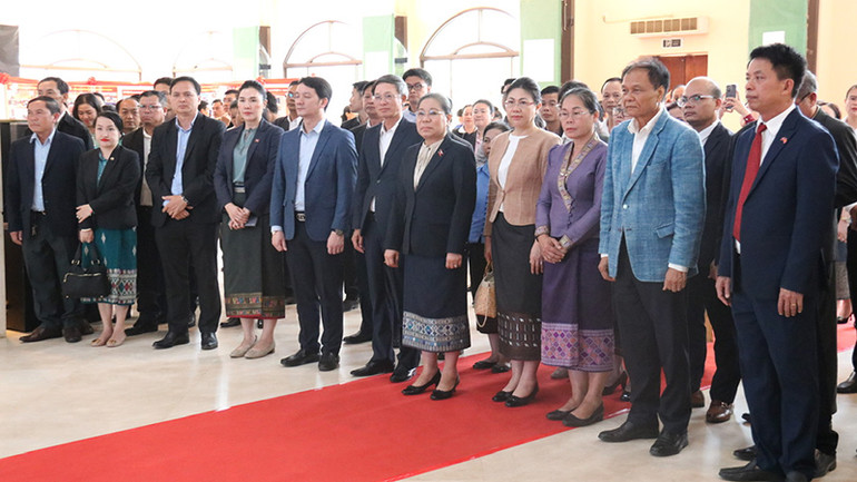 Các đại biểu tham dự lễ khai mạc Triển lãm. (Ảnh: HẢI TIẾN) Các đại biểu tham dự lễ khai mạc Triển lãm. (Ảnh: HẢI TIẾN)