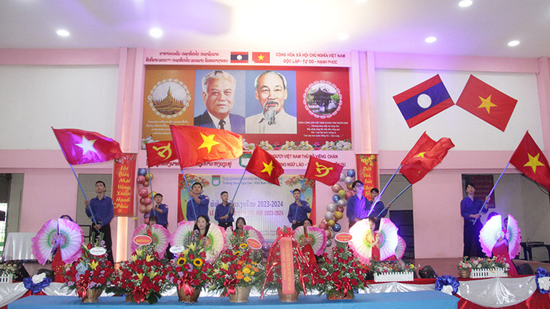 Tiết mục văn nghệ chào mừng năm học mới. (Ảnh: Hải Tiến)