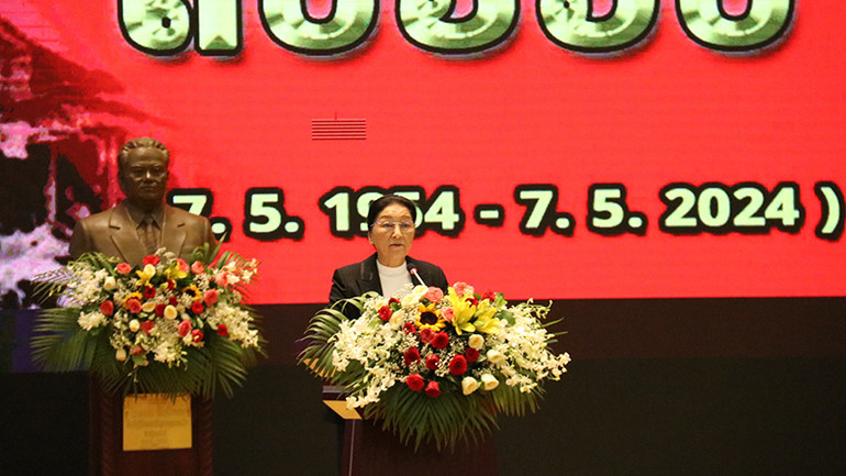 Phó Chủ tịch nước Lào Pany Yathotou đọc diễn văn tại buổi lễ. (Ảnh: TRỊNH DŨNG)