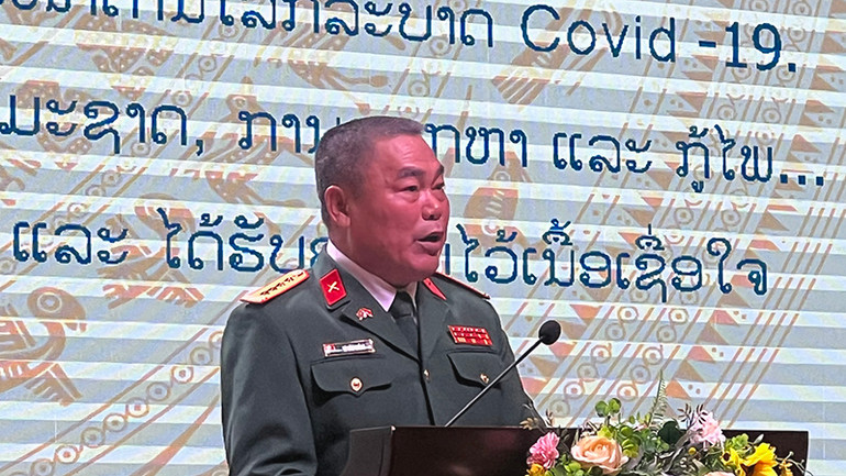 Đại tá Võ Văn Thống phát biểu tại buổi lễ. (Ảnh: TRỊNH DŨNG) Đại tá Võ Văn Thống phát biểu tại buổi lễ. (Ảnh: TRỊNH DŨNG)