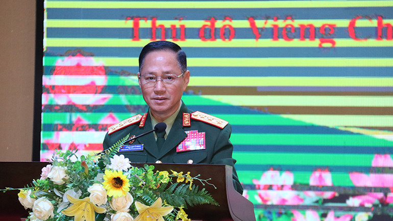 Thượng tướng Khamlieng Outhakaysone, Bộ trưởng Quốc phòng Lào phát biểu tại buổi lễ. (Ảnh: HẢI TIẾN) Thượng tướng Khamlieng Outhakaysone, Bộ trưởng Quốc phòng Lào phát biểu tại buổi lễ. (Ảnh: HẢI TIẾN)