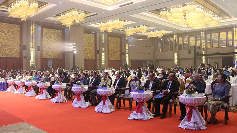 Các đại biểu tham dự buổi lễ. (Ảnh: Hải Tiến)