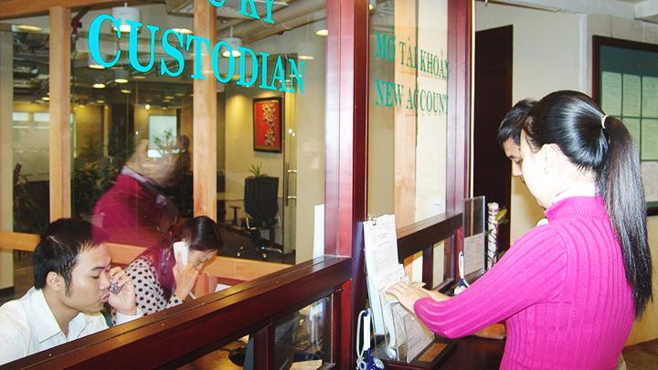 Các tổ chức phát hành trái phiếu riêng lẻ phải đăng ký giao dịch và lưu ký tại Trung tâm Lưu ký chứng khoán. Ảnh: NAM ANH