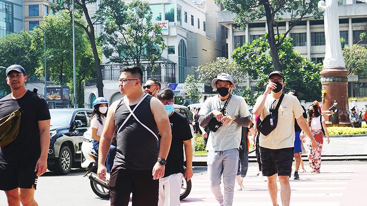 Ngành du lịch Thành phố Hồ Chí Minh xây dựng các tour du lịch cao điểm Tết 2023 một cách đa dạng và hấp dẫn. Ngành du lịch Thành phố Hồ Chí Minh xây dựng các tour du lịch cao điểm Tết 2023 một cách đa dạng và hấp dẫn.