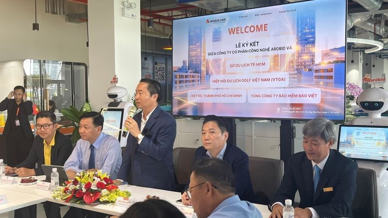 Ông Trần Văn Chín, Chủ tịch Hội đồng quản trị Công ty Cổ phần Công nghệ Arobid, phát biểu tại lễ ký kết hợp tác.