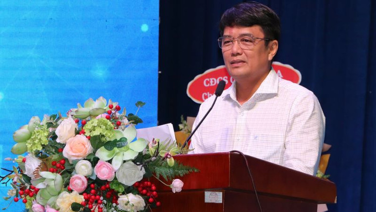 Trưởng Ban Tuyên giáo và Dân vận Tỉnh ủy Bình Dương Bùi Thanh Nhân phát biểu ý kiến tại buổi lễ.