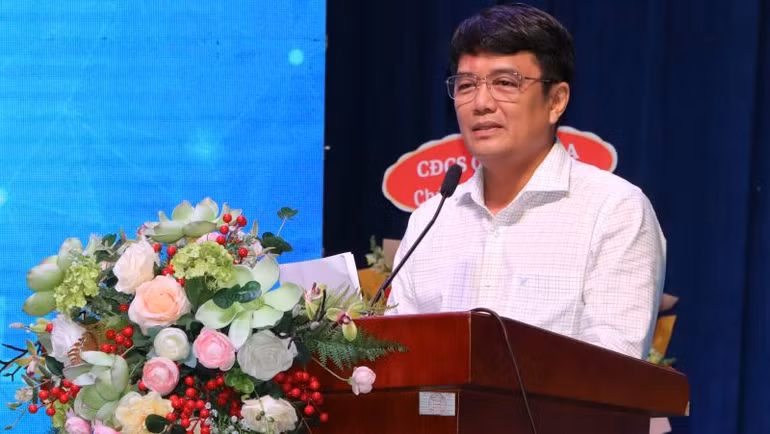 Trưởng Ban Tuyên giáo và Dân vận Tỉnh ủy Bình Dương Bùi Thanh Nhân phát biểu ý kiến tại buổi lễ.