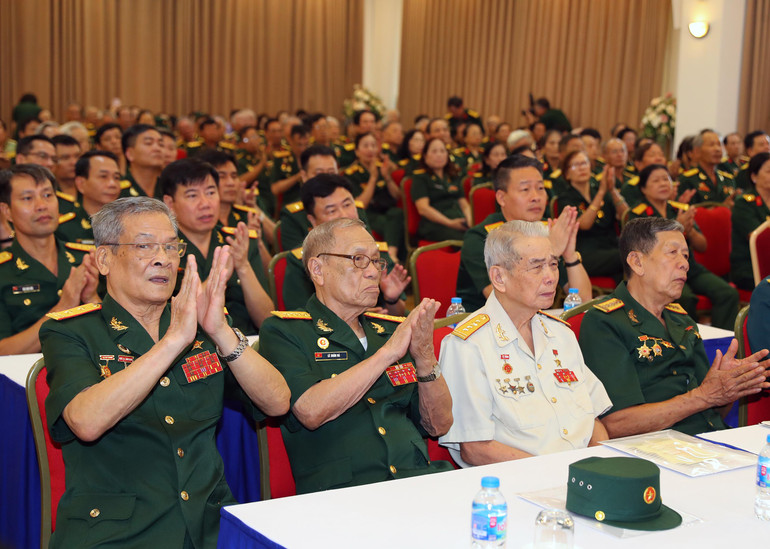 Các đại biểu tham dự buổi lễ. Ảnh: TRỌNG ĐỨC Các đại biểu tham dự buổi lễ. Ảnh: TRỌNG ĐỨC