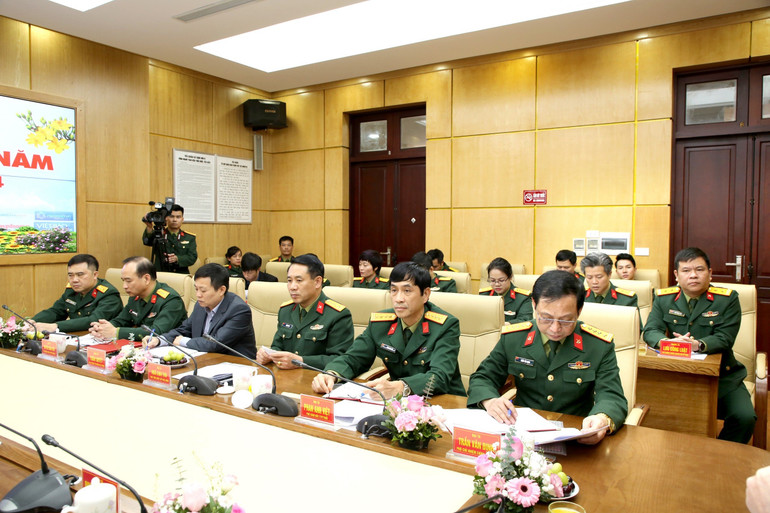 Các đại biểu dự buổi gặp mặt. Ảnh: MẠNH TUẤN