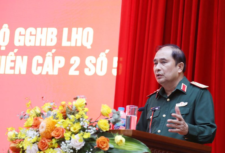 Thượng tướng Phùng Sĩ Tấn phát biểu chỉ đạo tại Hội nghị.