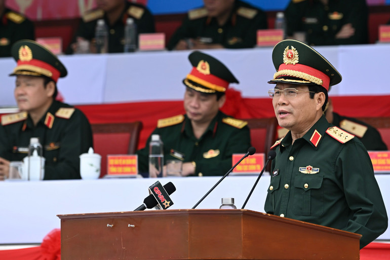  Kiểm tra huấn luyện diễu binh, diễu hành kỷ niệm 70 năm Chiến thắng Điện Biên Phủ ảnh 1