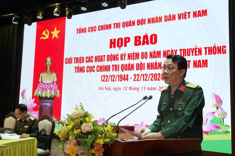 Đại tá Nguyễn Xuân Thủy, Phó Cục trưởng Cục Tuyên huấn Tổng cục Chính trị Quân đội nhân dân Việt Nam phát biểu tại buổi Họp báo.