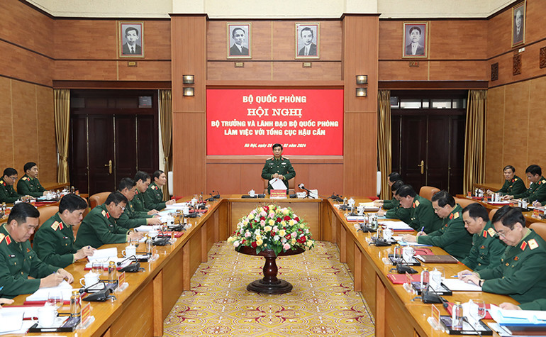 Quang cảnh buổi làm việc.