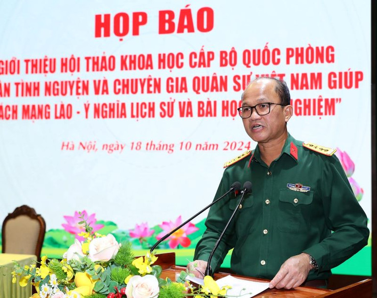 Đại tá, TS Lê Thanh Bài, Phó Viện trưởng Viện Lịch sử Quân sự thông tin về công tác chuẩn bị Hội thảo. Đại tá, TS Lê Thanh Bài, Phó Viện trưởng Viện Lịch sử Quân sự thông tin về công tác chuẩn bị Hội thảo.