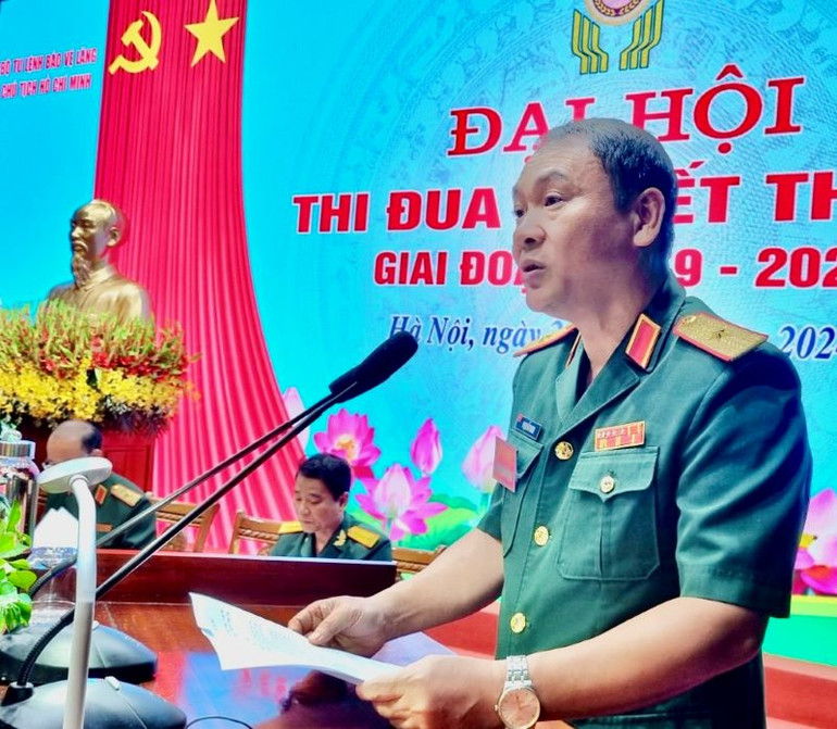 Thiếu tướng Phạm Hải Trung, Phó Bí thư Đảng ủy Đoàn 969, Trưởng Ban quản lý Lăng, Tư lệnh Bộ Tư lệnh Lăng phát biểu khai mạc Đại hội.