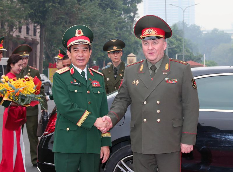 Đại tướng Phan Văn Giang chủ trì lễ đón Trung tướng Khrenin Viktor Gennadievich, Bộ trưởng Quốc phòng Cộng hòa Belarus.