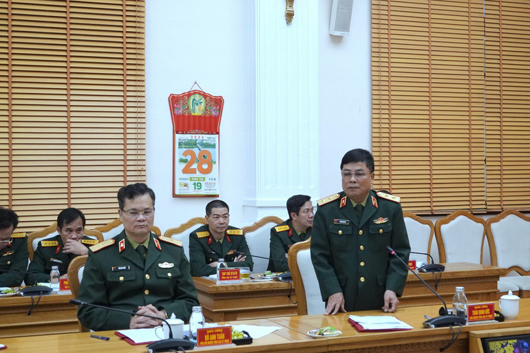 Trung tướng Trần Minh Đức, Chủ nhiệm Tổng cục Kỹ thuật phát biểu tại buổi gặp mặt. (Ảnh: Nguyễn Minh). Trung tướng Trần Minh Đức, Chủ nhiệm Tổng cục Kỹ thuật phát biểu tại buổi gặp mặt. (Ảnh: Nguyễn Minh).