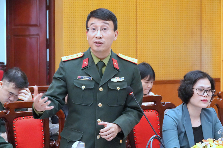 Các đại biểu đề nghị Bộ Tư lệnh 86 tiếp tục quan tâm lãnh đạo, chỉ đạo công tác phối hợp nâng cao chất lượng, hiệu quả tuyên truyền về hoạt động của đơn vị thời gian tới.