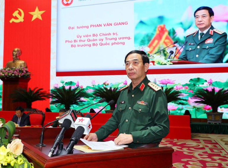 Đại tướng Phan Văn Giang phát biểu chỉ đạo Hội thảo.