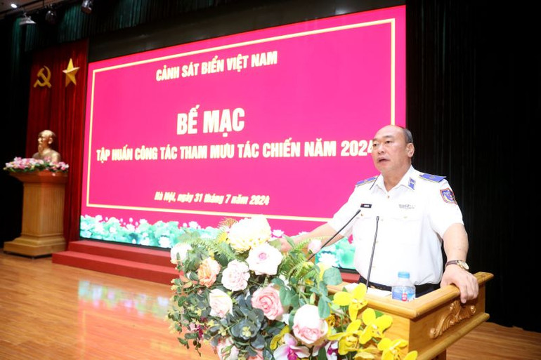 Thiếu tướng Lê Quang Đạo, Tư lệnh Cảnh sát biển Việt Nam phát biểu bế mạc lớp tập huấn.