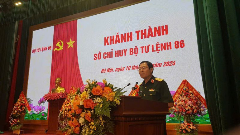 Thượng tướng Nguyễn Tân Cương, Ủy viên Trung ương Đảng, Ủy viên Thường vụ Quân ủy Trung ương, Tổng Tham mưu trưởng Quân đội nhân dân Việt Nam, Thứ trưởng Quốc phòng phát biểu ý kiến tại buổi Lễ.