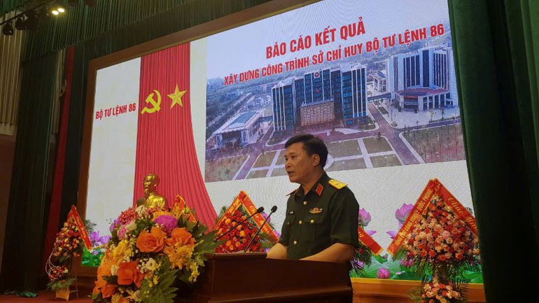 Thiếu tướng Vũ Hữu Hanh, Tư lệnh Bộ Tư lệnh 86 báo cáo quá trình triển khai xây dựng Sở Chỉ huy Bộ Tư lệnh 86.