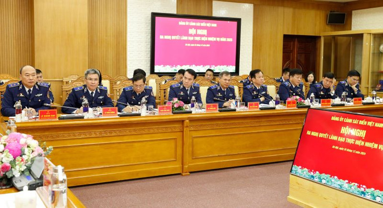 Các đại biểu dự hội nghị.