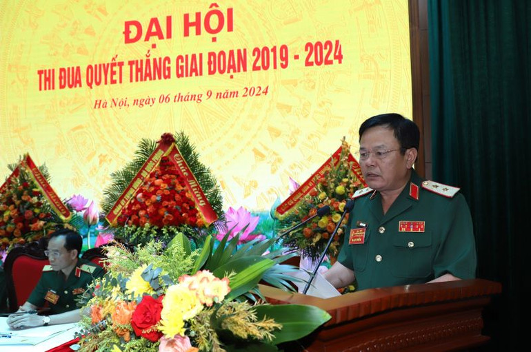 Trung tướng Trần Duy Giang phát biểu khai mạc Đại hội.