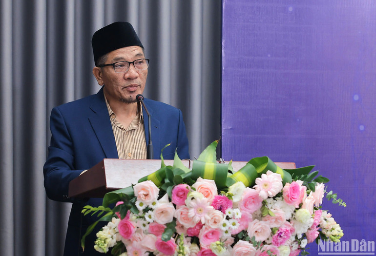 Ông Abbas, Chủ tịch Halal Việt Nam cho rằng: Chúng ta đang sống trong một thời kỳ đầy thách thức nhưng cũng đầy cơ hội, nơi việc tuân thủ các tiêu chuẩn Halal không chỉ là trách nhiệm tôn trọng các giá trị tôn giáo mà còn là cơ hội để mở rộng thị trường...